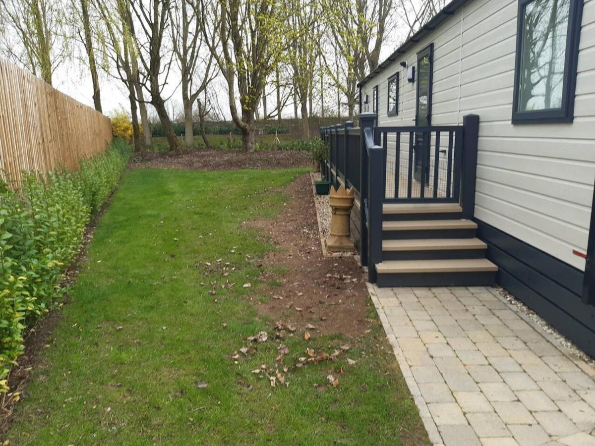 Captivating Bluebell Lodge 2-Bed Cotswolds Caravan Cirencester Exteriér fotografie